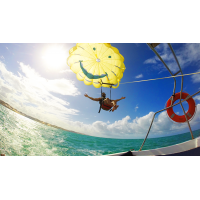 Voo de Parasail - Praia de Ponta Negra Voo de Parasail - Praia de Ponta Negra