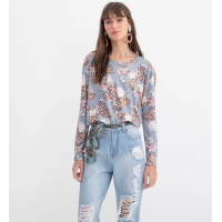 Blusa Manga Longa Fake Suede Estampa Borboletas Floral - PP Blusa Manga Longa Fake Suede Estampa Borboletas Floral - PP