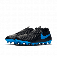 Chuteira Nike Tiempo Legend VIII Club Unissex Chuteira Nike Tiempo Legend VIII Club Unissex