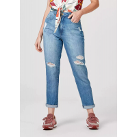 Calça Feminina Mom em Jeans de Algodão com Puídos Calça Feminina Mom em Jeans de Algodão com Puídos