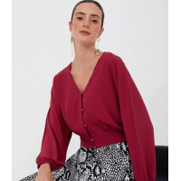 Blusa com Botões e Decote V Vermelho Blusa com Botões e Decote V Vermelho