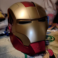 Imagem da oferta Capacete do Homem de Ferro 1:1 com Luz LED