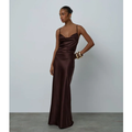 Imagem da oferta Vestido Long Midi em Cetim com Decote Degagê e Costas Abertas