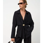 Imagem da oferta Camisa Ampla Acetinada com Aviamento Central