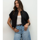Imagem da oferta Blusa em Viscolinho com Colarinho na Gola e Sem Cava