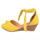Imagem da oferta Sandália Chiquiteira Anabela Bico Fechado Nó Amarelo
