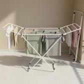 Imagem da oferta Varal De Chão Dobrável Compacto Em Aço Reforçado Slim Branco Branco