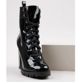 Imagem da oferta Bota Coturno Feminina Oneself Cano Médio Salto Alto Grosso Tratorada em Vinil Preta
