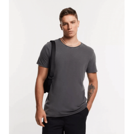 Imagem da oferta Camiseta Comfort Estonada Em Meia Malha Com Corte A Fio Preto Estonado