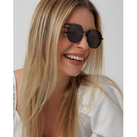 Imagem da oferta Óculos de Sol Feminino Hexagonal Preto