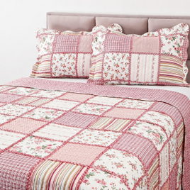 Imagem da oferta Colcha Queen FruFru Rose com 2 Portas Travesseiros - Casa & Conforto