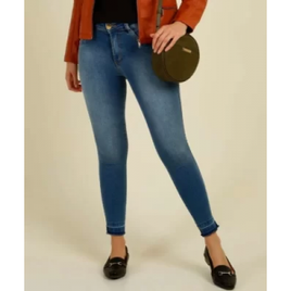 Imagem da oferta Calça Jeans Feminina Barra Desfiada Skinny Biotipo