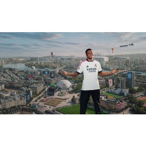 Jogo Edição Standard do EA SPORTS FC 27 para PS4 e PS5 - PS5 Pro Aprimorado