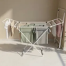 Imagem da oferta Varal De Chão Dobrável Compacto Em Aço Reforçado Slim Branco Branco