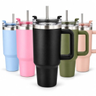 Imagem da oferta Copo Térmico com Alça e Canudo de Aço Inoxidável 1200ml Garrafa de Agua, Cafe, Cerveja, Refrigerantes, Sucos, mantem a bebidas frias ou quentes (P