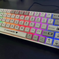 Imagem da oferta Teclado Mecânico Gamer AJAZZ AK680 65% com Fio Hot Swap Teclado com Keycaps Personalizáveis e Gasket