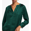 Imagem da oferta Blusa em Tecido Acetinado com Decote V e Punhos Reforçados Tam PP