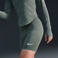 Imagem da oferta Shorts Sportswear Classics Feminino