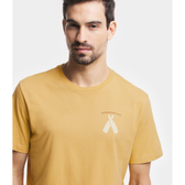 Imagem da oferta Camiseta Comfort em Meia Malha com Estampa Garrafas de Cerveja e Lettering Tam P