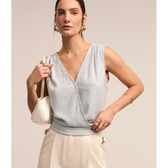 Imagem da oferta Blusa em Chiffon com Decote Transpassado e Texturas