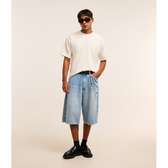 Imagem da oferta Bermuda Jorts Super Baggy em Jeans com Estampa Cordão e Puídos