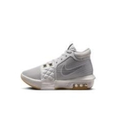 Imagem da oferta Tênis Nike LeBron Witness 8 - Masculino