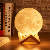 Imagem da oferta Luminária Lua Cheia 3D de 11 CM com Suporte de Plástico Iluminação LED de Luz Quente Alimentada p