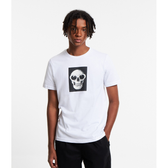 Imagem da oferta Camiseta Regular em Meia Malha com Estampa Caveira