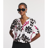 Imagem da oferta Blusa em Viscose com Manga Bufante e Estampa Folhagens e Flores