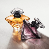 Imagem da oferta Perfume Feminino Eau de Parfum Fragrância Floral Oriental com Notas de Rosa Negra Orquídea Baunilha e Patchouli La N