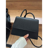 Imagem da oferta Bolsa Minimalista da Moda de Cor Sólida para Ombro/a Tiracolo com Decoração Metálica Formato Quadrado Pequeno