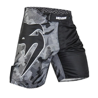 Imagem da oferta Bermuda Venum Fightshort Giant Training Logo - Masculina