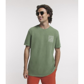 Imagem da oferta Camiseta Comfort em Meia Malha com Estampa Tropical Summer Paradise