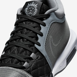 Imagem Tênis  LeBron Witness 8 Masculino